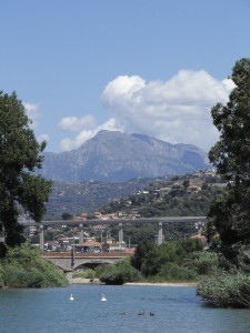 Xtrallusion photo library of independent, self-guided walking and sightseeing holidays in Italy. Pictures, images, photos and photographs taken along the way of this 1-day walking itinerary, to give you a visual impression of the day's walk.